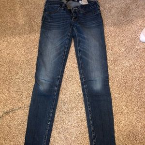Hollister jeans
